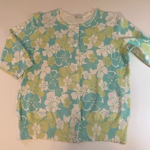 Ladies sweater size XL soft feminine muted colors